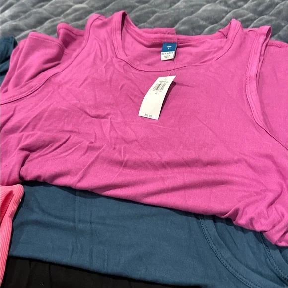 NWT Lot of 10 Old Navy Tanks Sz S - Picture 3 of 7